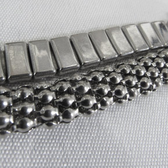 SEXY SILVER TONE METAL NECKLACE EXCEL. COND. VINTAGE AMERICAN - Picture 7 of 8